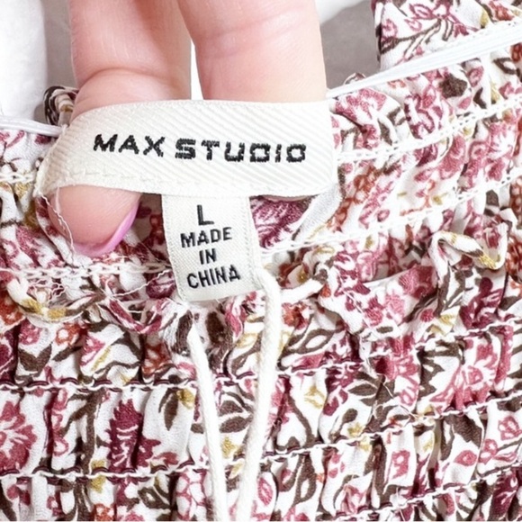 New with Tag Women's Max Studio Floral Smocked Bodice Long Sleeve Ruffle Blouse - Picture 13 of 16